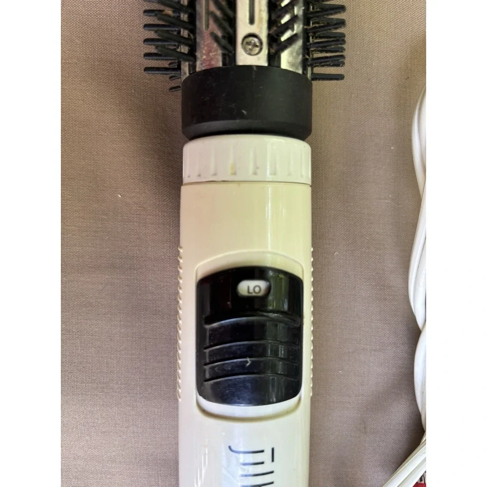 Jilbere de Paris Hot Air Curling Brush 1.5